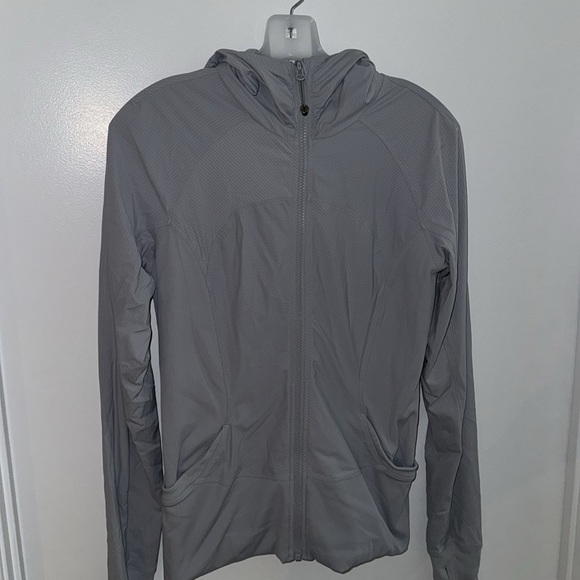 Lululemon Define Jacket from 2018 - Size 8 - Picture 1 of 4